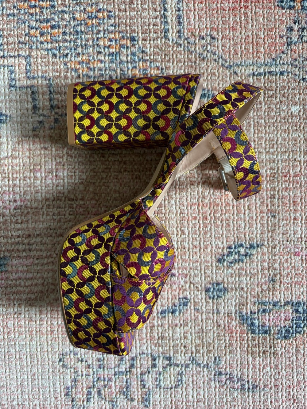 Paola Ferri retro platform sandals, size 38 (7.5) - Picture 8 of 9